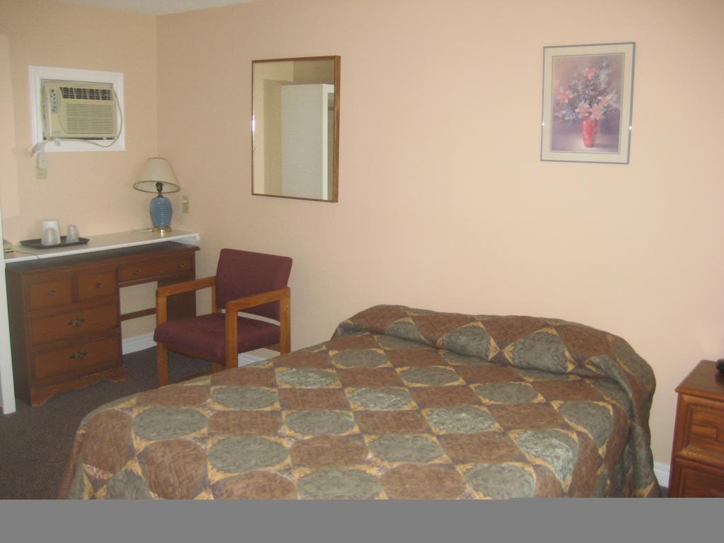 Hipwell'S Motel Fonthill Eksteriør billede