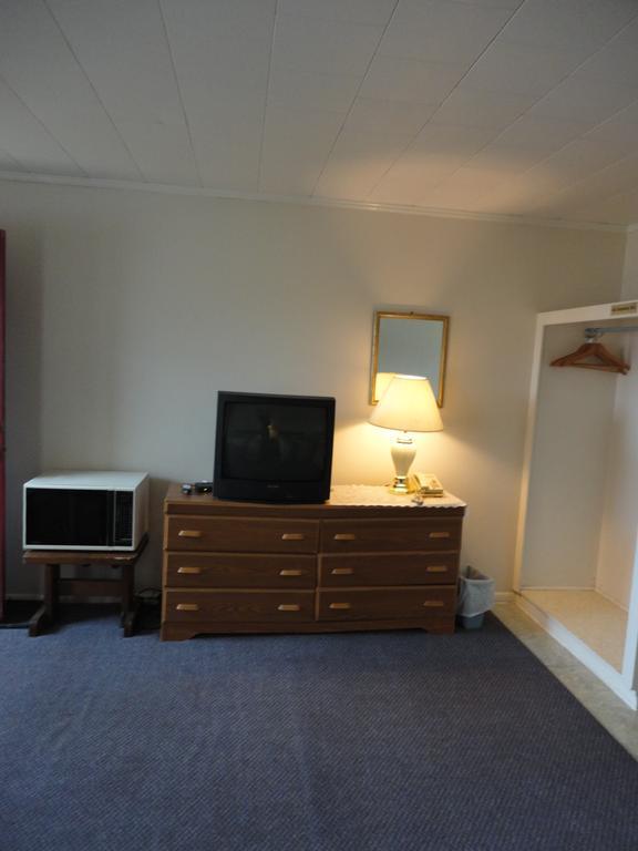 Hipwell'S Motel Fonthill Eksteriør billede