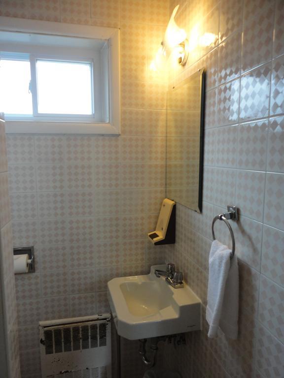 Hipwell'S Motel Fonthill Eksteriør billede