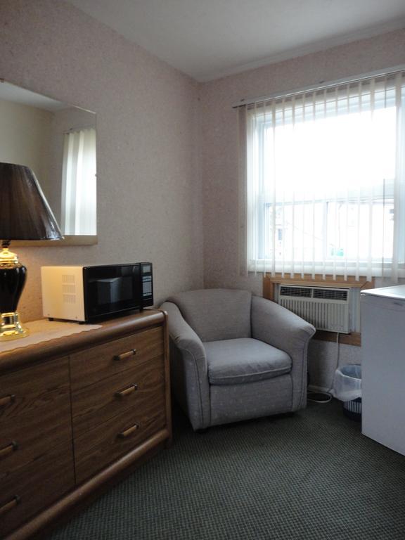 Hipwell'S Motel Fonthill Eksteriør billede